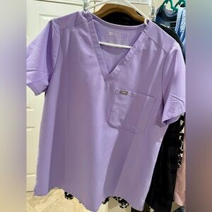 FIGS lavender dew catarina scrub top size MEDIUM